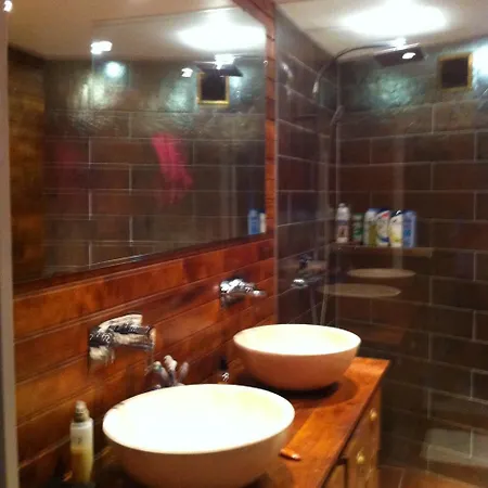 Les Abris De Sulpice - Saint-emilion בית נופש