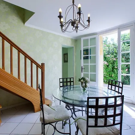 בית נופש Les Abris De Sulpice - Saint-emilion