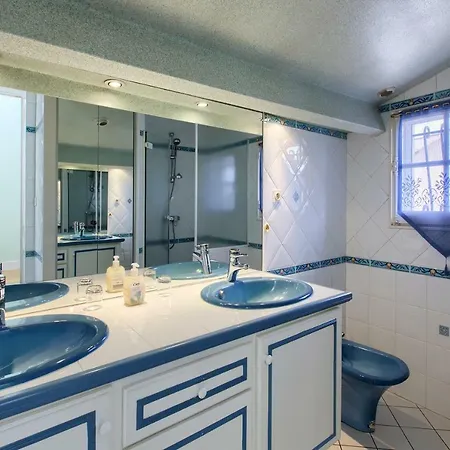 Les Abris De Sulpice - Saint-emilion בית נופש Saint-Sulpice-de-Faleyrens